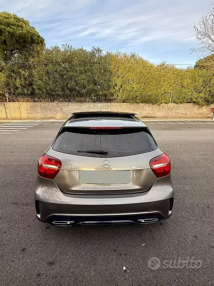 Usata Mercedes A180 Premium 122 CV (89 kW) 2016 Grigio Berlina