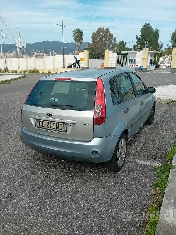 Usata Ford Fiesta 2006 Utilitaria
