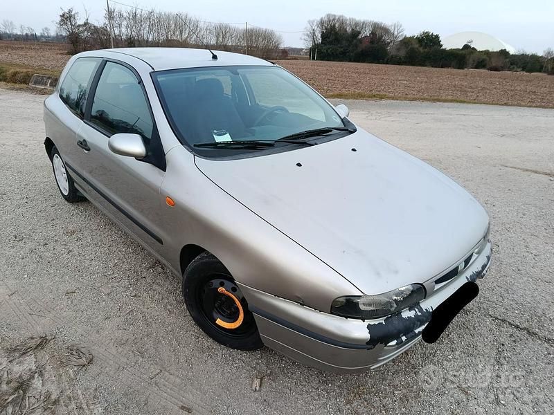 Grigio Usata 2001 Fiat Bravo Due volumi | 550 € - Immagine 1/4