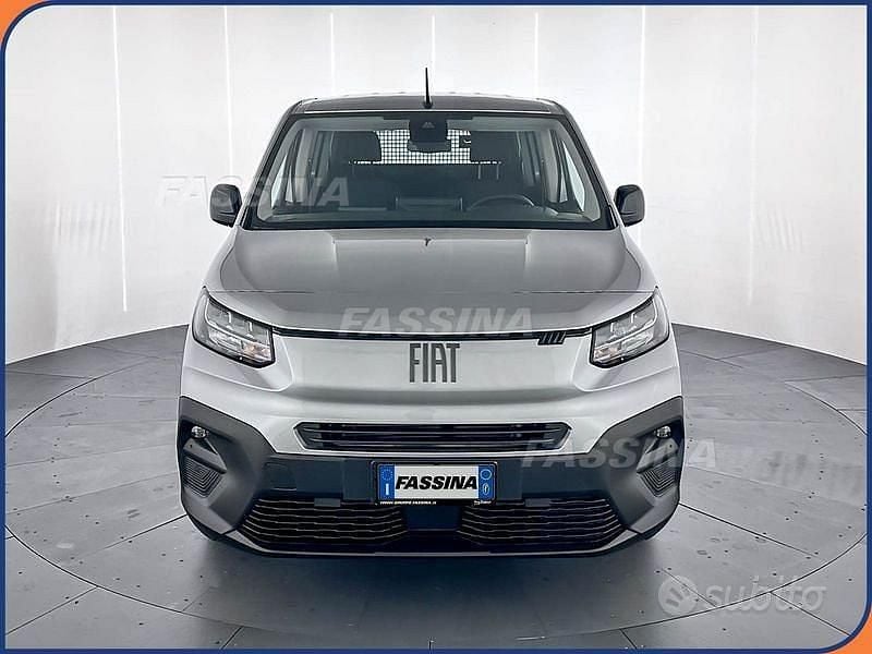 Nuova Fiat Doblò 130 CV (95 kW) 2025 Grigio Monovolume