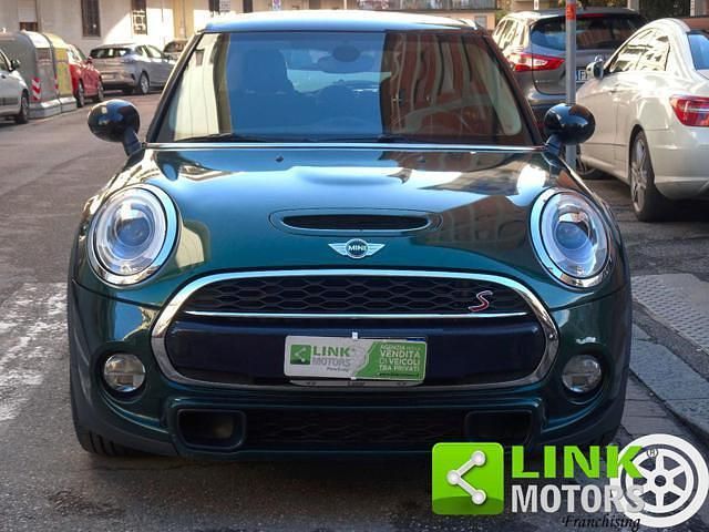 Usata Mini Cooper SD Business 170 CV (125 kW) 2016 Verde Utilitaria