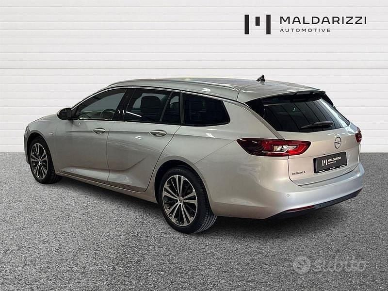 Usata Opel Insignia Innovation 136 CV (100 kW) 2021 Argento Station wagon