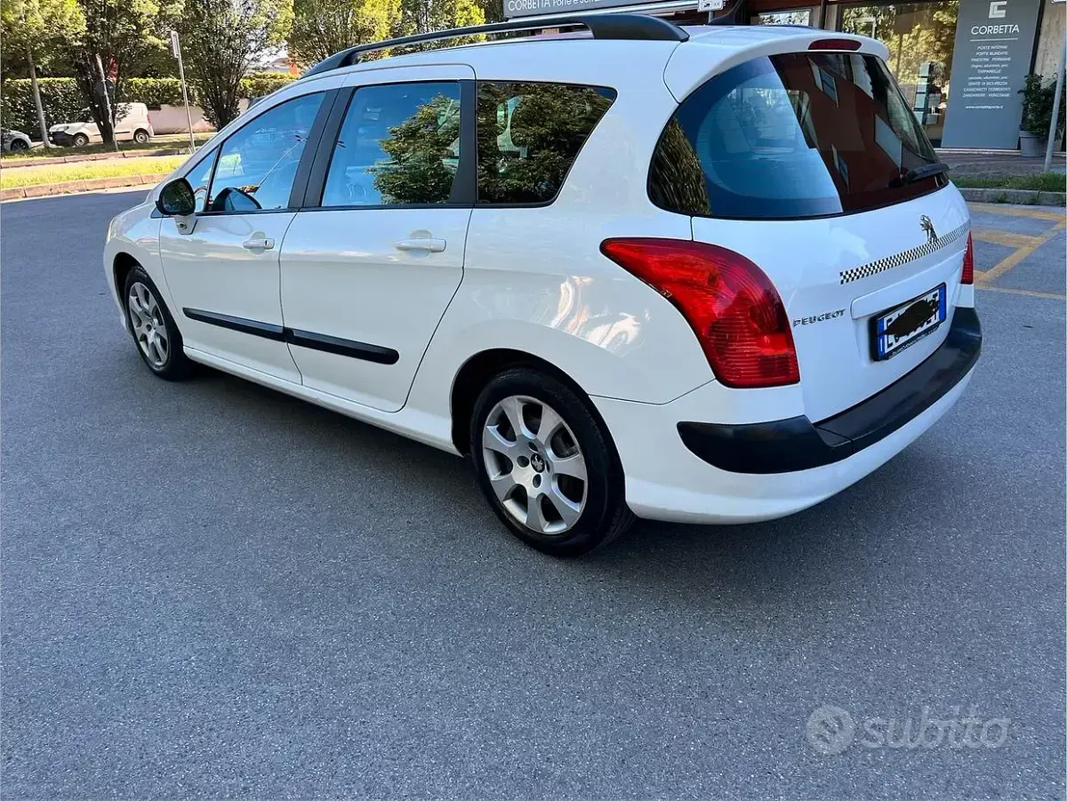 Usata Peugeot 308 112 CV (82 kW) 2011 Bianco Station wagon