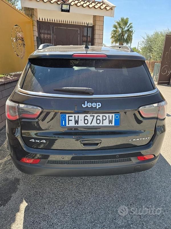 Usata Jeep Compass Limited 140 CV (102 kW) 2019 Nero SUV