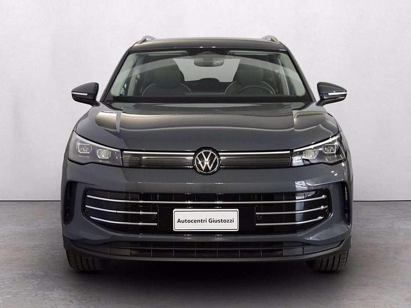 Usata VW Tiguan Elegance 150 CV (110 kW) 2025 Dolphin grey metallizzato SUV