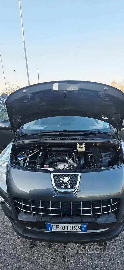 Usata Peugeot 3008 156 CV (114 kW) 2011 Grigio Station wagon