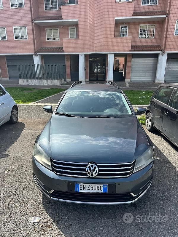 Usata VW Passat 105 CV (77 kW) 2012 Grigio Station wagon