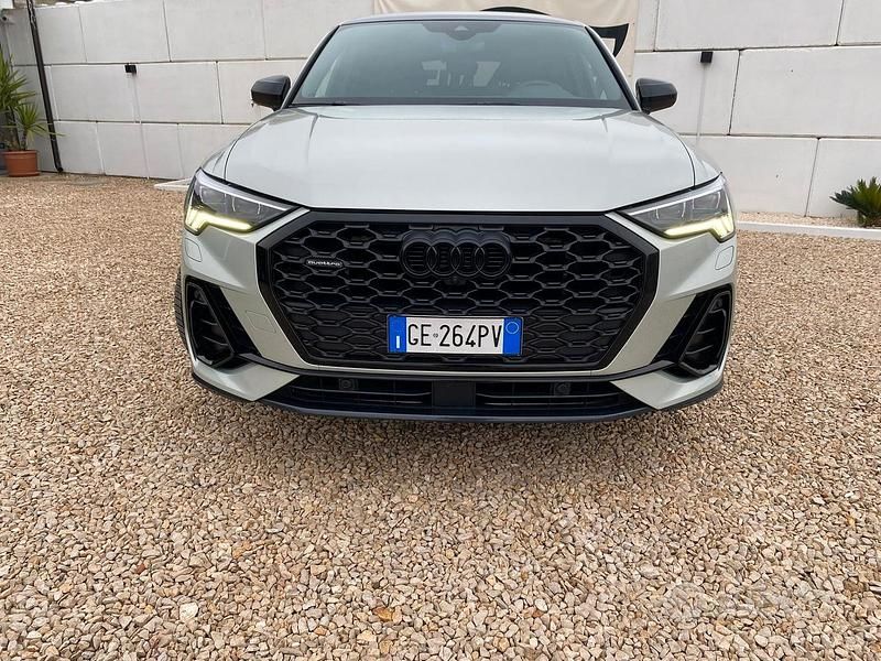Usata Audi Q3 Comfort 200 CV (147 kW) 2021 Verde SUV