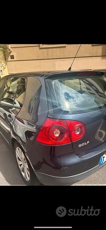 Usata VW Golf V 115 CV (84 kW) 2007 Blu Berlina