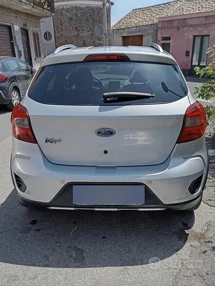 Usata Ford Ka Plus Active 86 CV (63 kW) 2019 Grigio Utilitaria