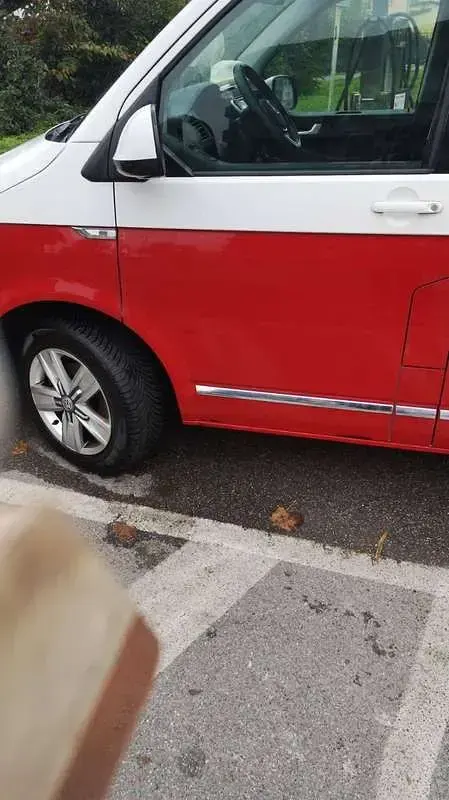 Usata VW Caravelle 150 CV (110 kW) 2016 Bianco Furgone