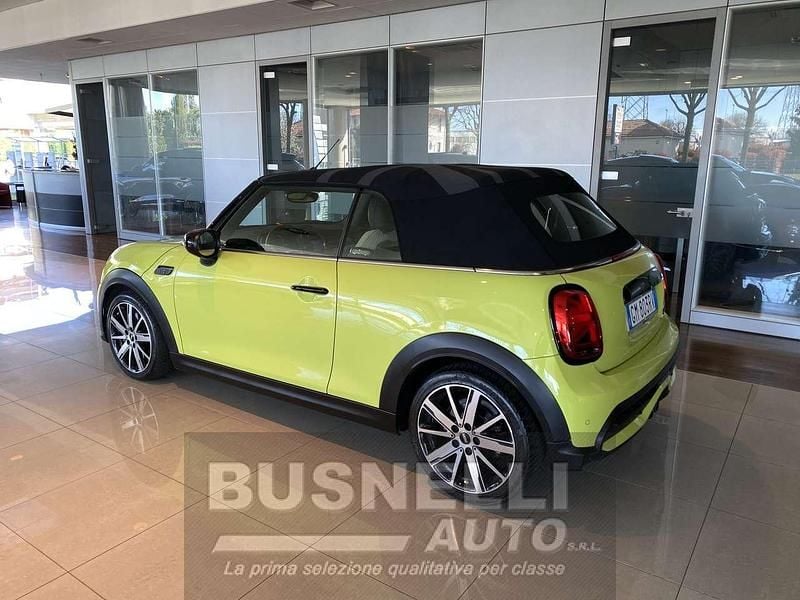Usata Mini Cooper S Cabriolet Classic 178 CV (130 kW) 2023 Zesty yellow Cabrio