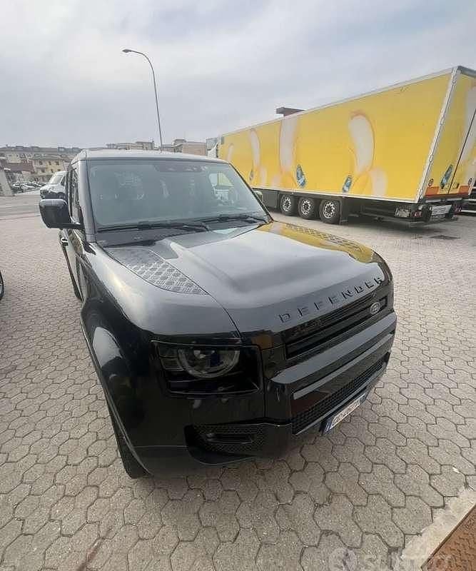 Usado Land Rover Defender Dynamic 200 CV (147 kW) 2022 SUV