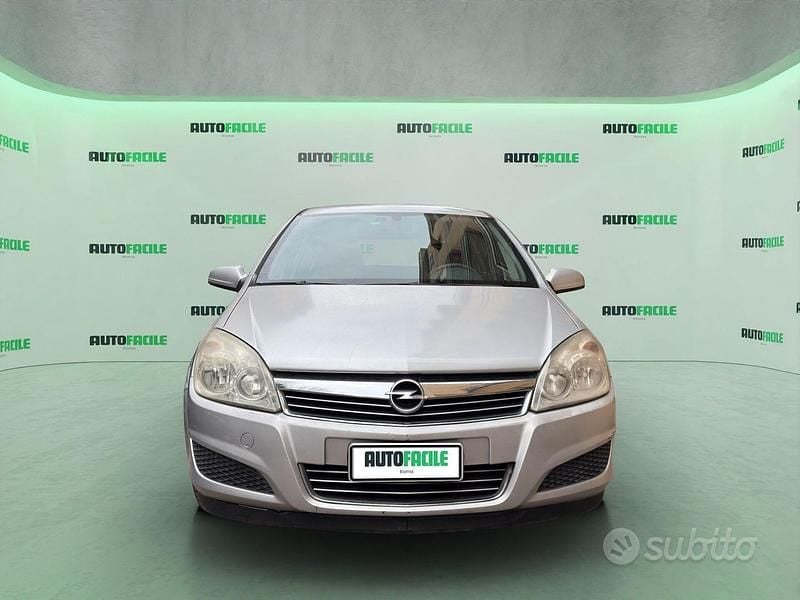 Usata Opel Astra Cosmo 116 CV (85 kW) 2009 Grigio Berlina
