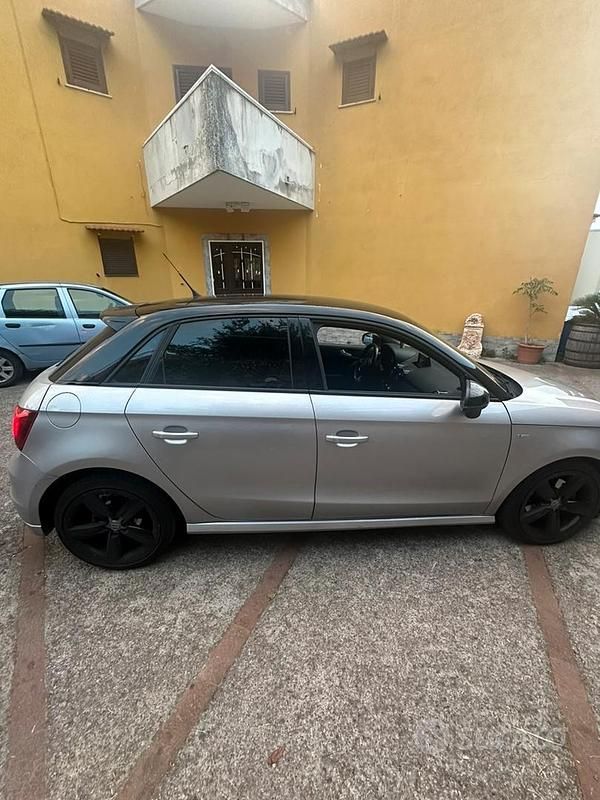 Usata Audi A1 90 CV (66 kW) 2014 Grigio Utilitaria