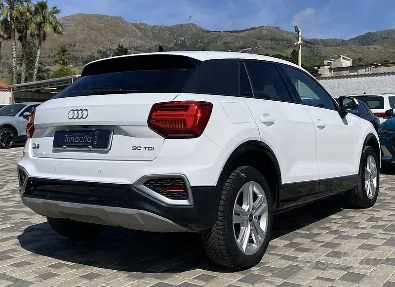 Usata Audi Q2 Admired 116 CV (85 kW) 2022 Bianco SUV