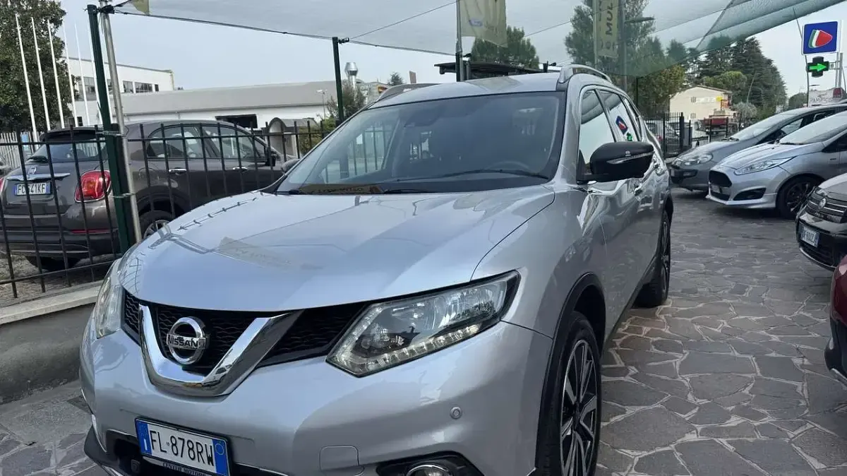 Usata Nissan X-Trail 360º 131 CV (96 kW) 2018 Argento SUV