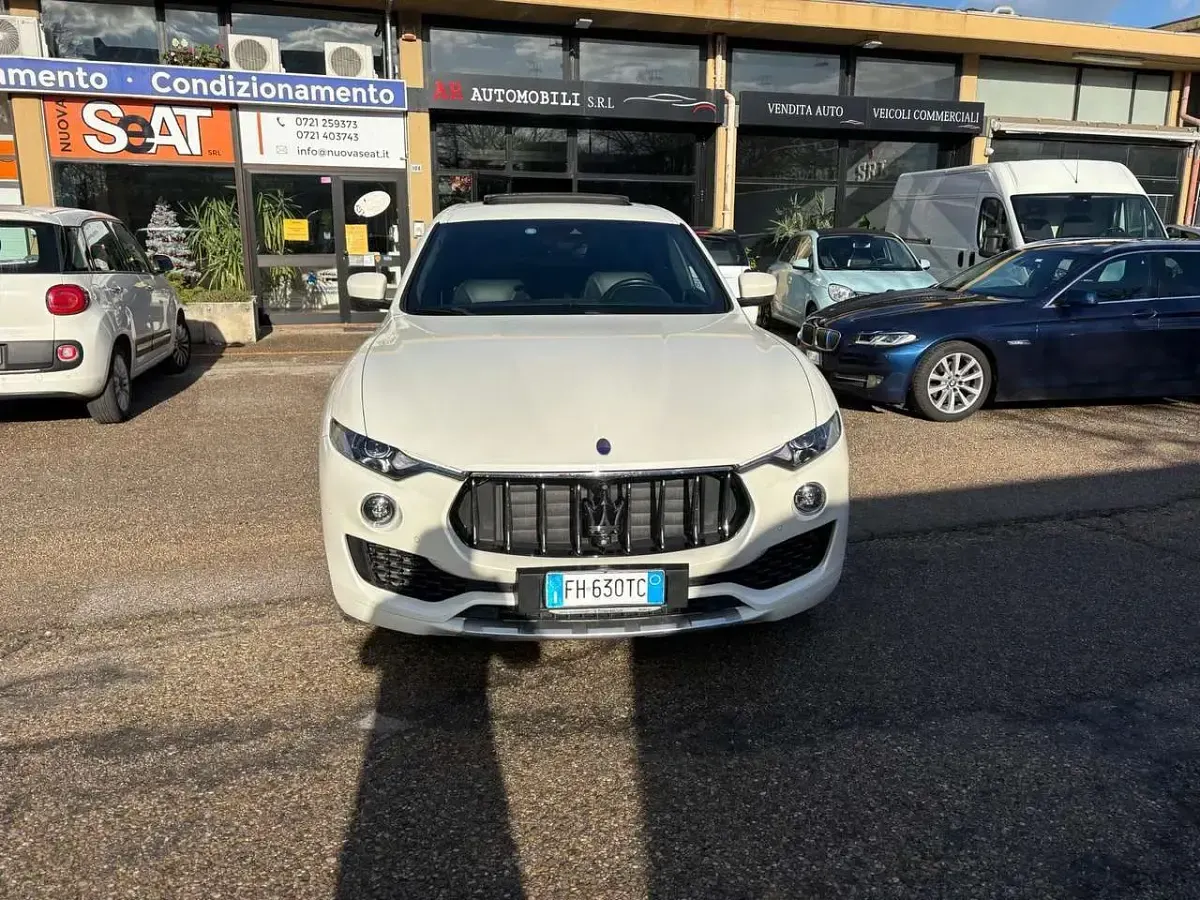 Usata Maserati Levante 250 CV (183 kW) 2017 Bianco SUV