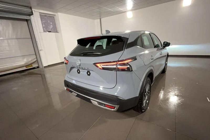 Gebraucht Nissan Qashqai Acenta 140 PS (102 kW) 2025 Grau SUV
