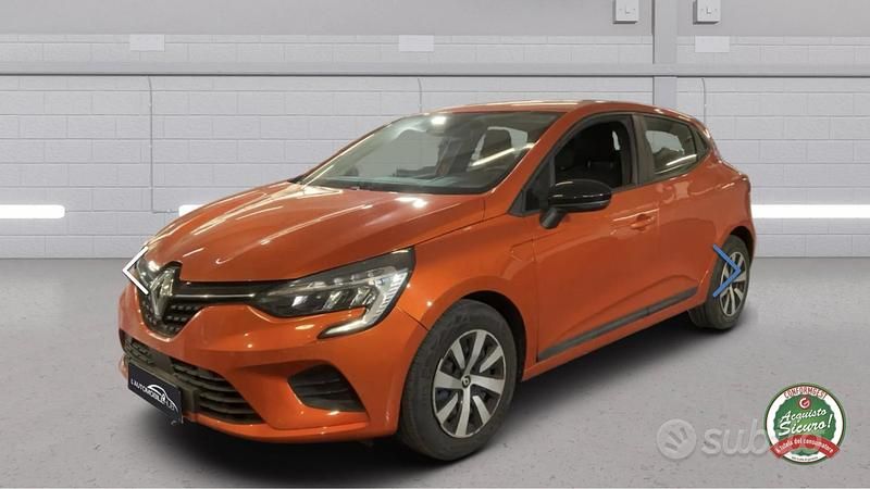 Usata Renault Clio V Evolution 67 CV (49 kW) 2023 Arancione Berlina