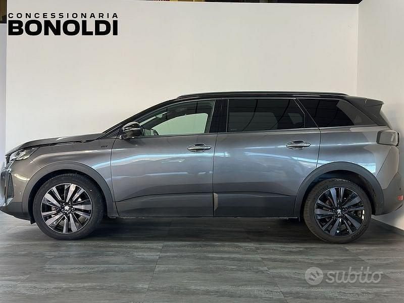 Usata Peugeot 5008 GT 131 CV (96 kW) 2022 Grigio SUV