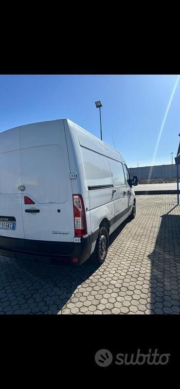 Usata Renault Master 80 CV (58 kW) 2017 Furgone
