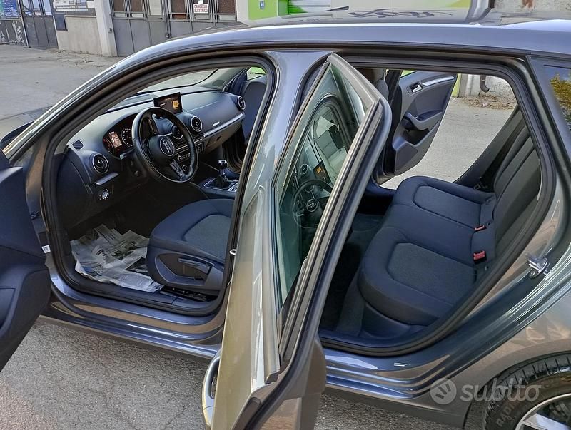 Usata Audi A3 116 CV (85 kW) 2017 Grigio Station wagon