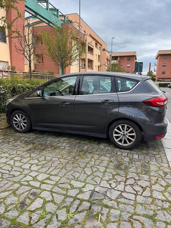 Usata Ford C-MAX Titanium 120 CV (88 kW) 2017 Grigio Monovolume