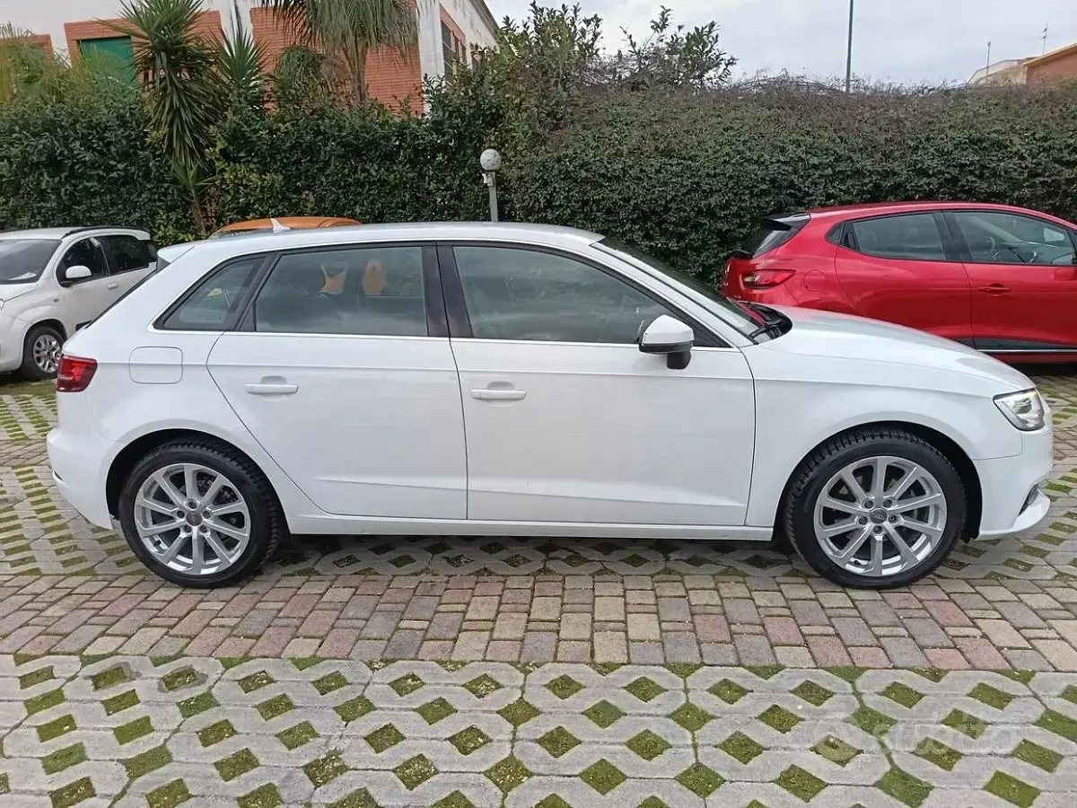 Usata Audi A3 Design 110 CV (80 kW) 2017 Bianco Berlina
