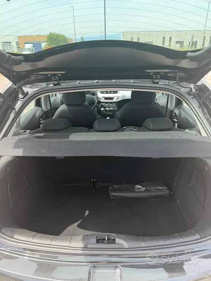 Usata Citroën C3 Exclusive 68 CV (50 kW) 2011 Marrone Berlina