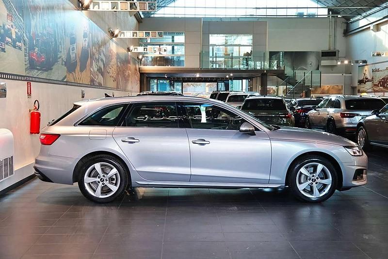 Usata Audi A4 Advanced 204 CV (150 kW) 2022 Argento Station wagon