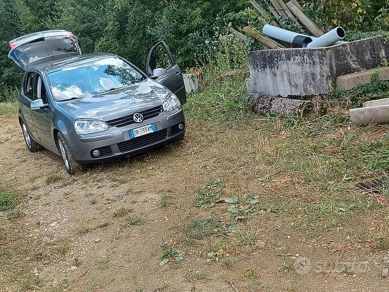 Usata VW Golf VI 105 CV (77 kW) 2008 Grigio Utilitaria