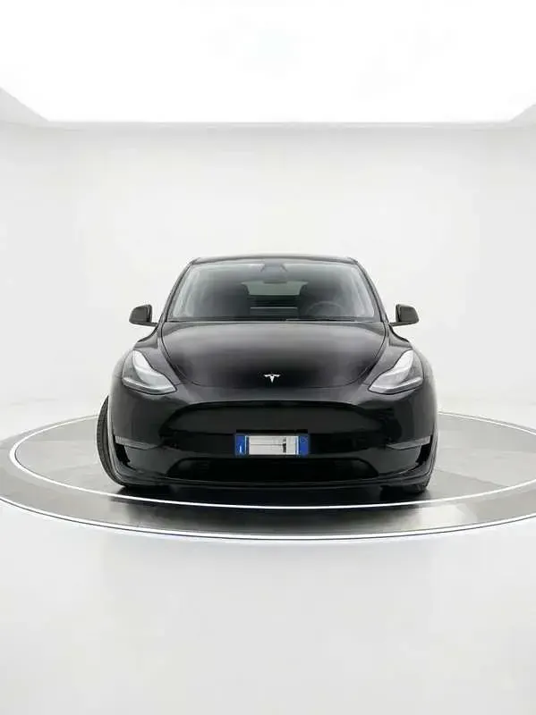 Usata Tesla Model Y Performance 155 kW (211 CV) 2023 Nero SUV