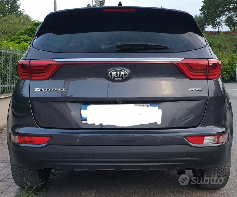 Usata Kia Sportage 115 CV (84 kW) 2017 Grigio SUV