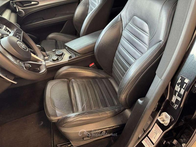Usata Alfa Romeo Stelvio Super 210 CV (154 kW) 2017 Nero SUV