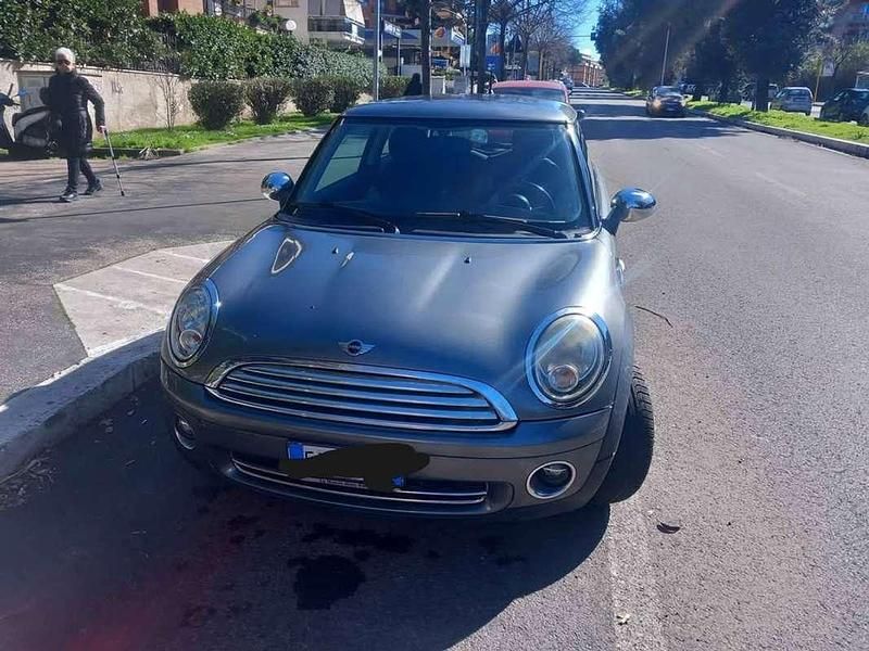 Usata Mini ONE 95 CV (69 kW) 2010 Argento Utilitaria