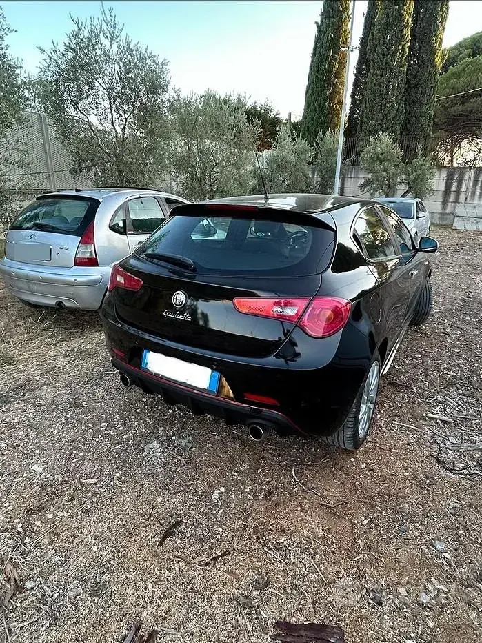 Usata Alfa Romeo Giulietta 105 CV (77 kW) 2013 Nero Utilitaria