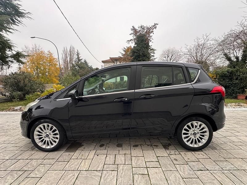 Usata Ford B-MAX Titanium 90 CV (66 kW) 2013 Nero Monovolume