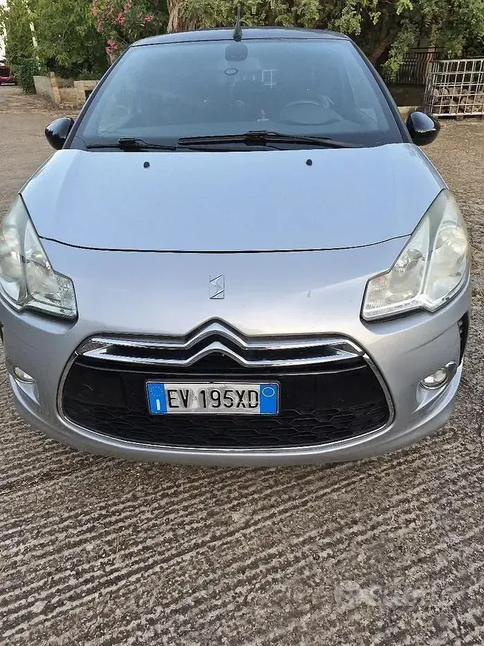 Usata Citroën DS3 Cabriolet 82 CV (60 kW) 2014 Grigio Cabrio