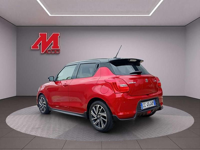 Usata Suzuki Swift 83 CV (61 kW) 2020 Rosso Berlina