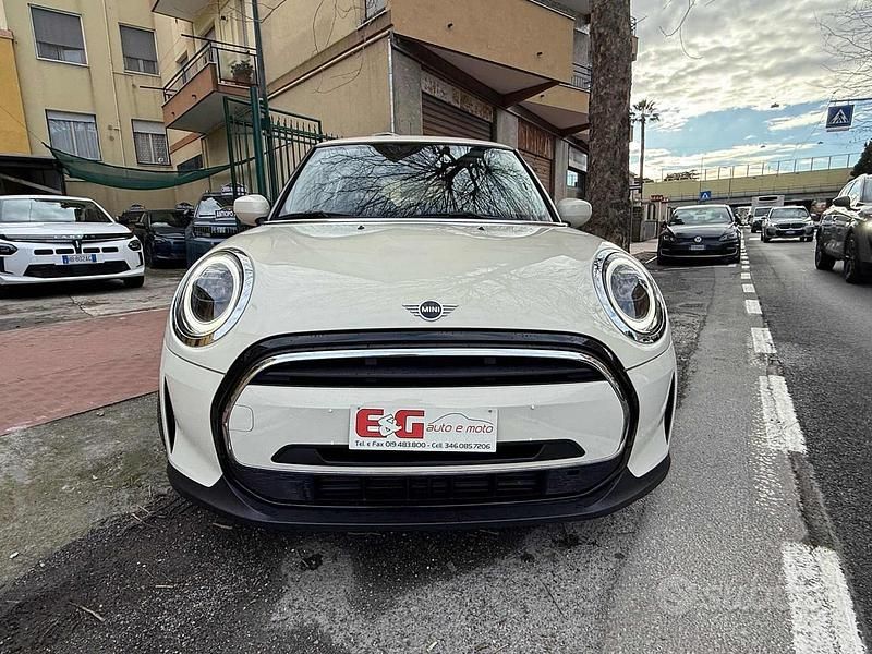 Usata Mini ONE 102 CV (75 kW) 2022 Bianco(met.) Utilitaria