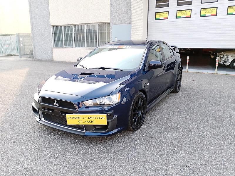 Usata Mitsubishi Lancer 295 CV (216 kW) 2014 Blu Berlina