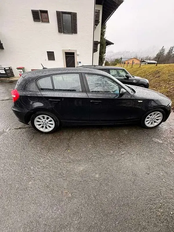 Gebraucht BMW 118 122 PS (89 kW) 2007 Kleinwagen