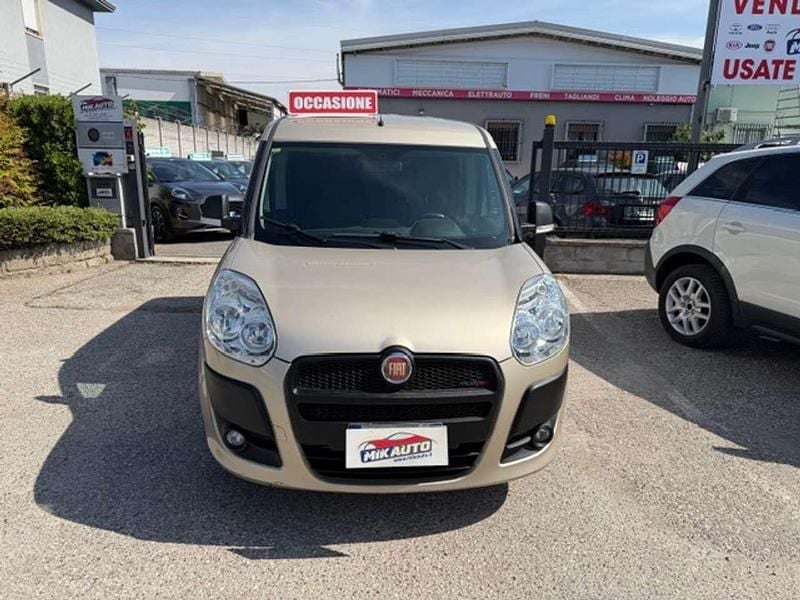 Usata Fiat Doblò Dynamic 135 CV (99 kW) 2011 Bronzo Monovolume