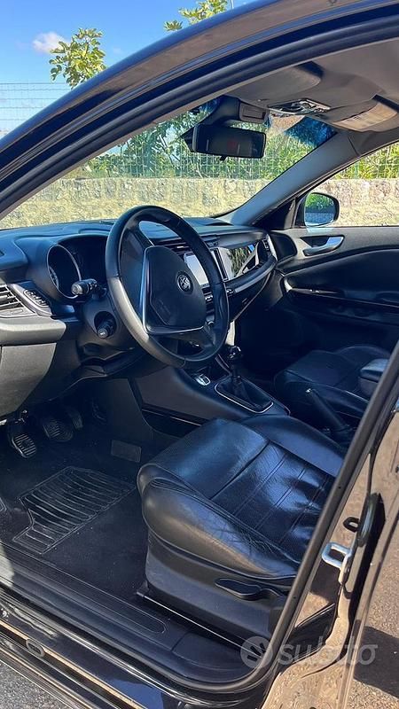 Usata Alfa Romeo Giulietta 105 CV (77 kW) 2011 Nero Utilitaria