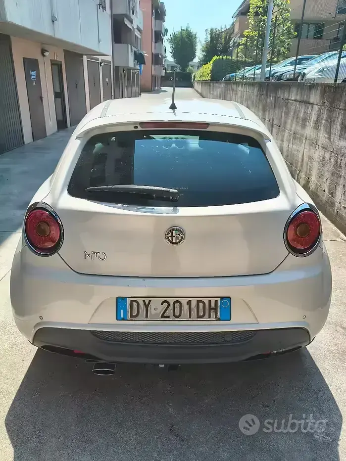 Usata Alfa Romeo MiTo 120 CV (88 kW) 2009 Bianco Utilitaria