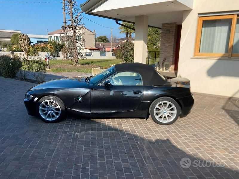 Usata BMW Z4 150 CV (110 kW) 2008 Nero Cabrio