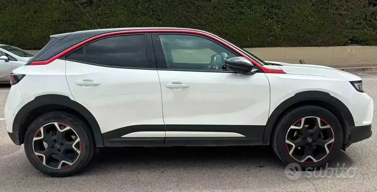 Usata Opel Mokka GS Line 131 CV (96 kW) 2021 Bianco SUV