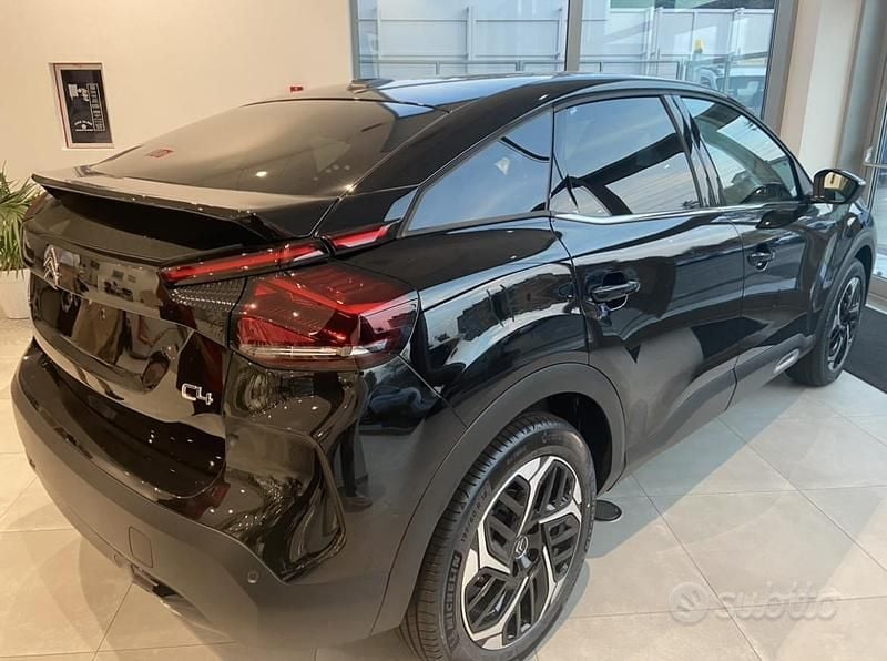 Usata Citroën C4 PureTech 2022 Nero Berlina