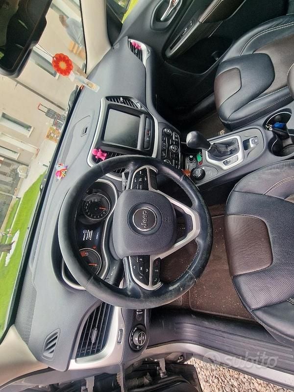 Usata Jeep Cherokee 200 CV (147 kW) 2016 Grigio SUV